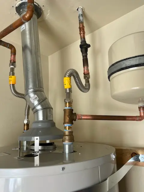 Water heater installation and plumbing repair in Fernwood Estates